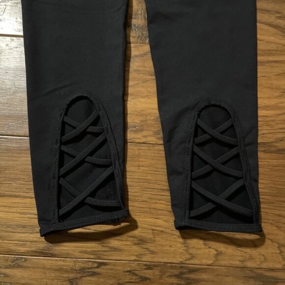 aerie crisscross ankle cropped leggings black size XS - Picture 4 of 14